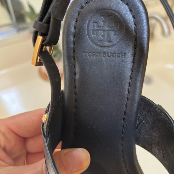 Tory Burch Black Sandals 8.5 with Gold Logo - Picture 2 of 5